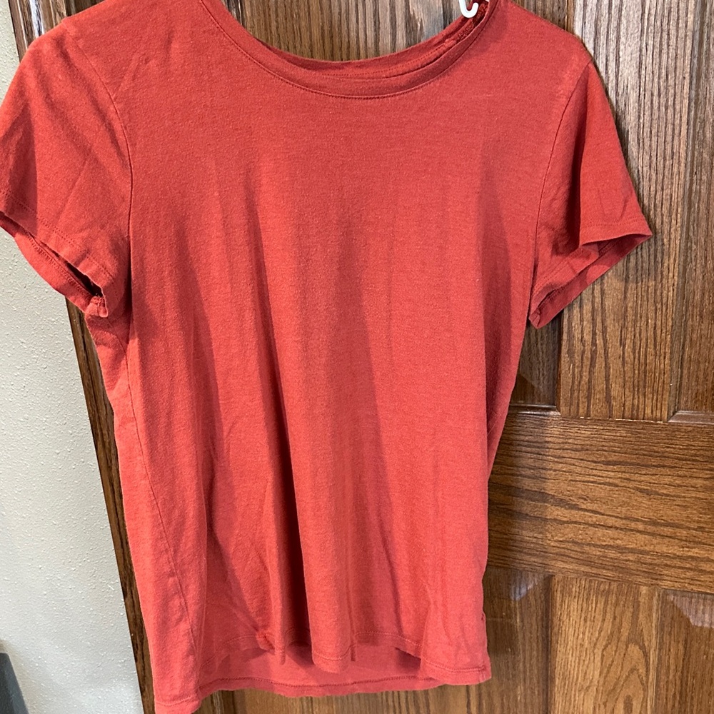 GAP Vibrant Red Short Sleeve Tee